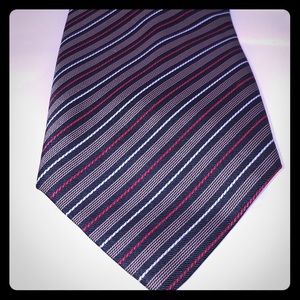 Hermès tie. Classic. Silk excellent condition